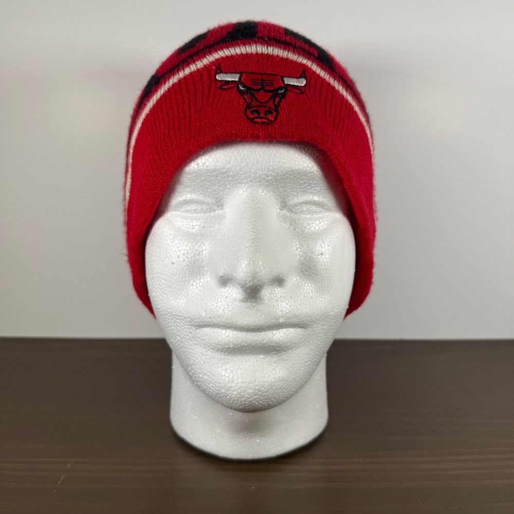 Vintage Chicago Bulls NBA Knit‎ Beanie Hat Fan Favorite Red Winter Bull Cap OSFA